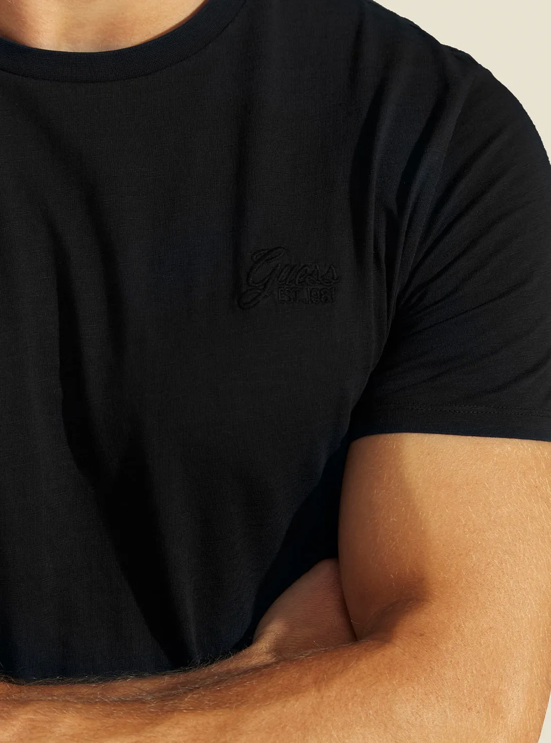Black GUESS EST.1981 Basic T-Shirt