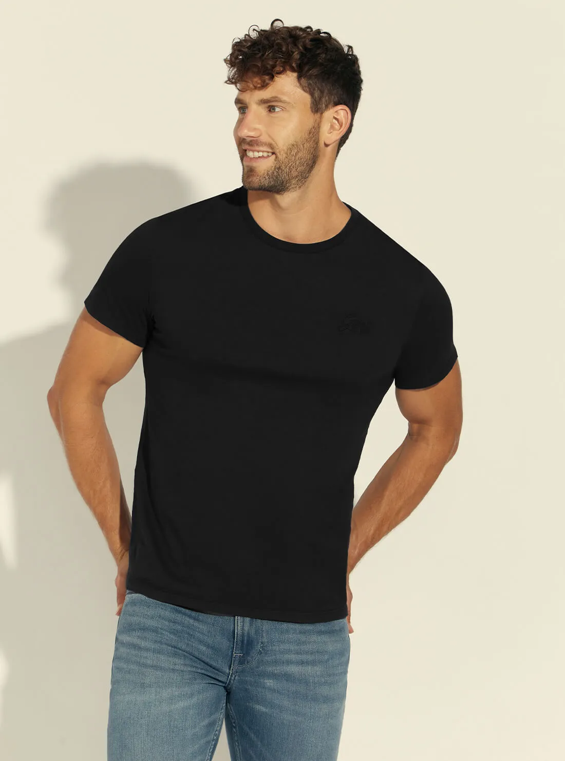 Black GUESS EST.1981 Basic T-Shirt