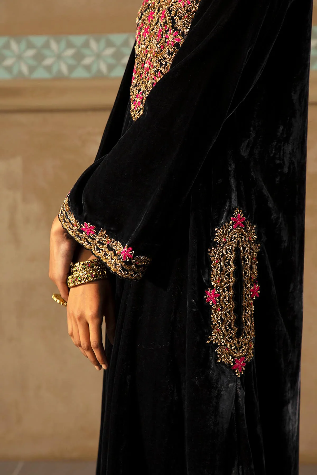 Charcoal Zardozi Kashmiri Kurta Set-RTS