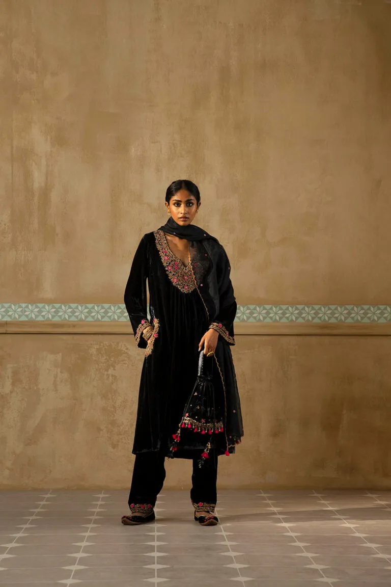 Charcoal Zardozi Kashmiri Kurta Set-RTS