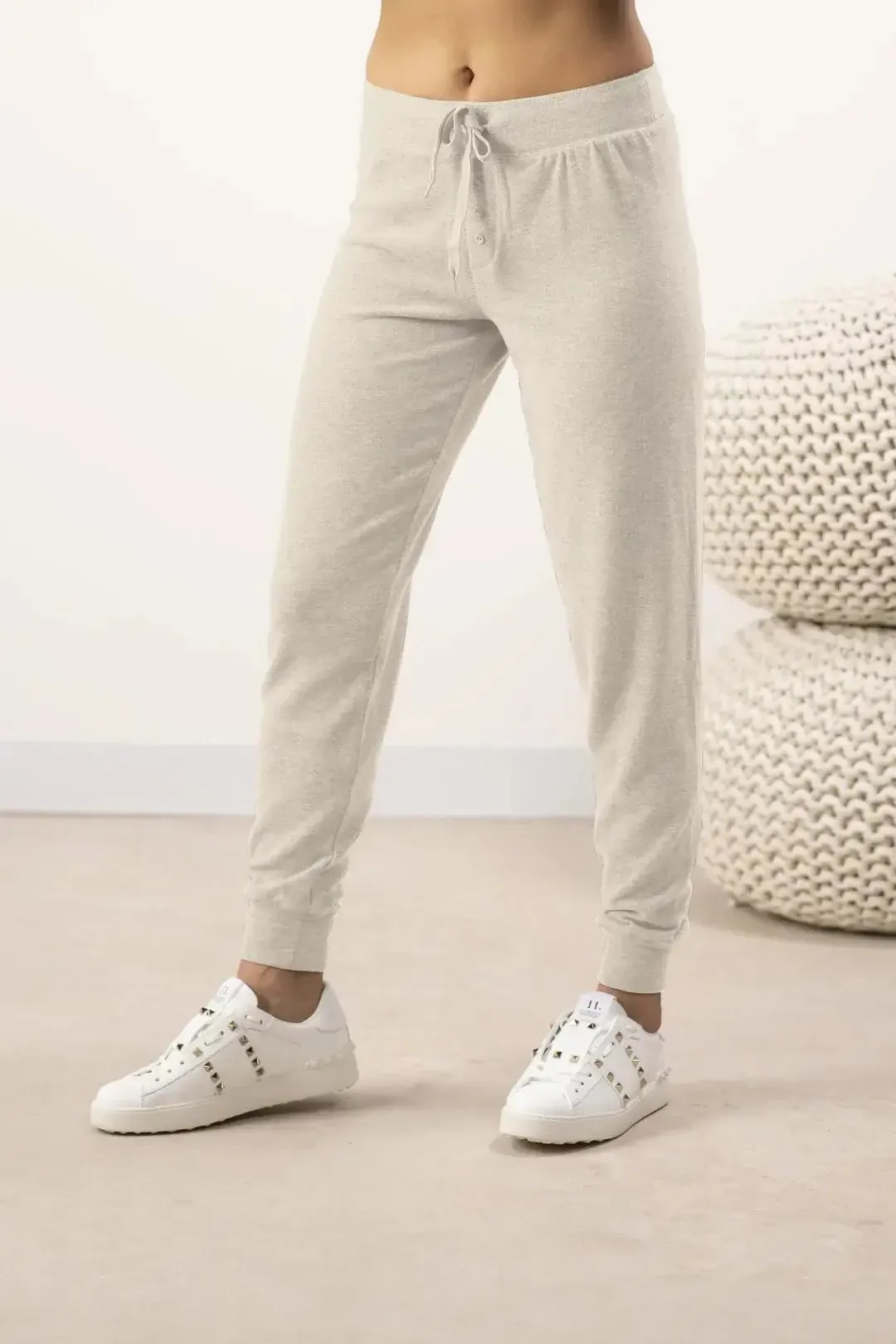Cozy Loungewear Set with V-Neck Top in Cashmere