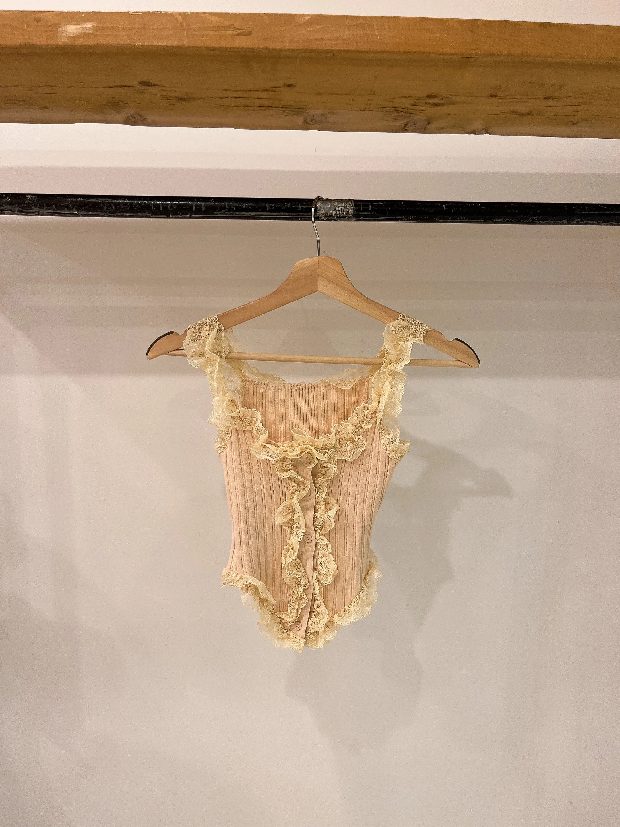 PEPPER Lace knit top